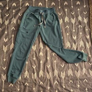 Figs Zamora in hydro green Xsr